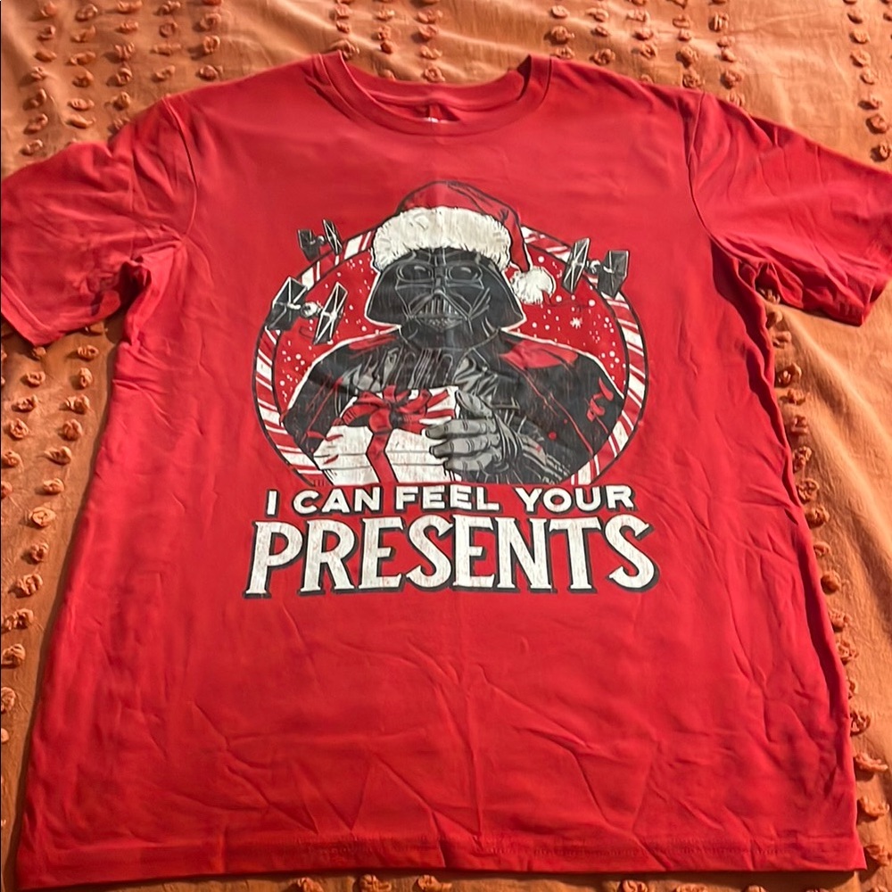 Star Wars Red Graphic Christmas T-Shirt